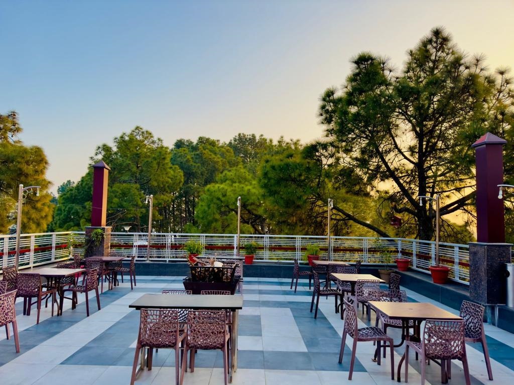 https://www.anresorts.com/THE GRAND WHITE