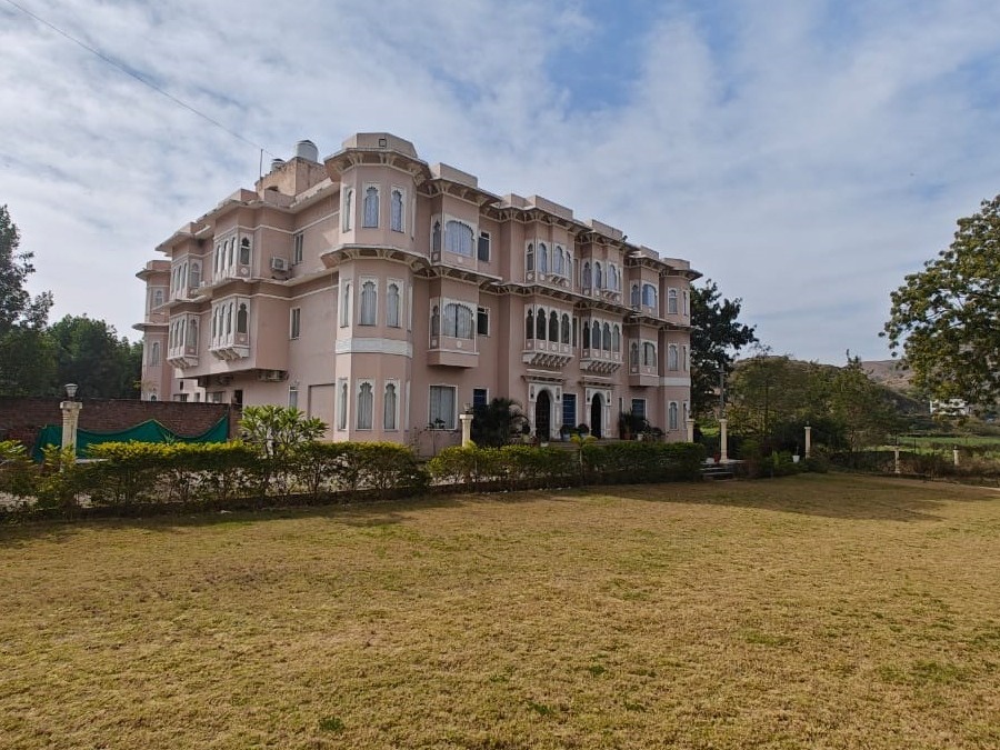 https://www.anresorts.com/Jag Aravali Resort @ Naya Guda